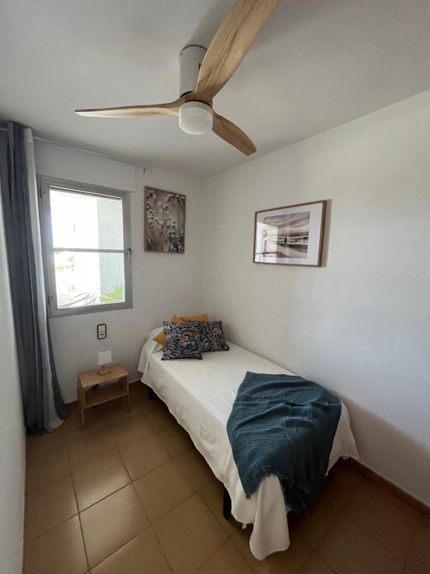 Moderno Apartamento Vacacional Deltebre Exterior foto